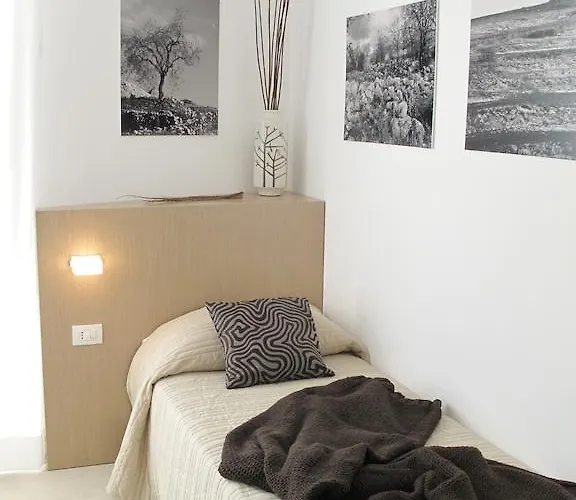فندق مبيت وإفطار Le Stanze Del Sole راغوزا