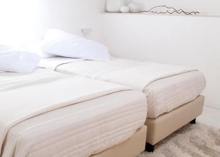فندق مبيت وإفطار Le Stanze Del Sole راغوزا